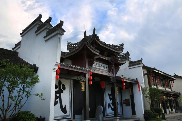 商务部：2023年全国吸收外资1.1万亿元，规模仍处历史高位
